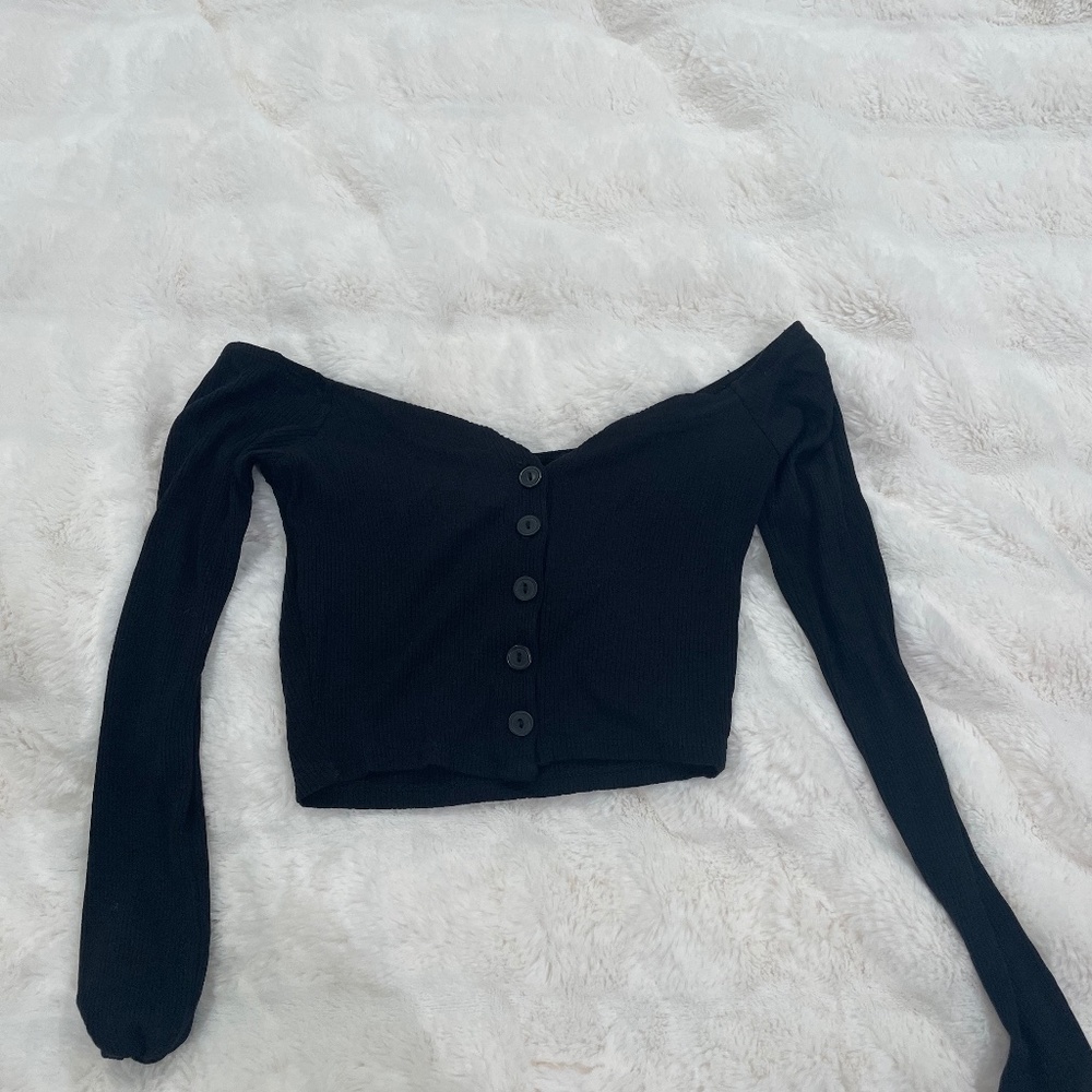 Black cropped long sleeve